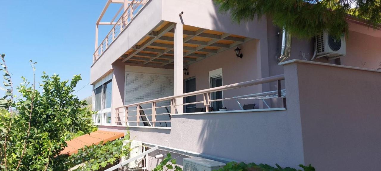 Guesthouse Eirini Porto Germeno Exterior photo